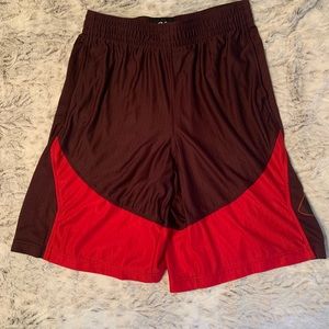 Under Armour mens heat gear shorts large